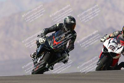 media/Oct-03-2022-Moto Forza (Mon) [[5f077a3730]]/Intermediate Group/Session 4 (Turn 9)/